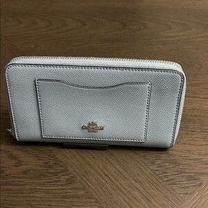 Coach Pale Blue (sea foam) Zip-Around Cross Grain Wallet NWOT